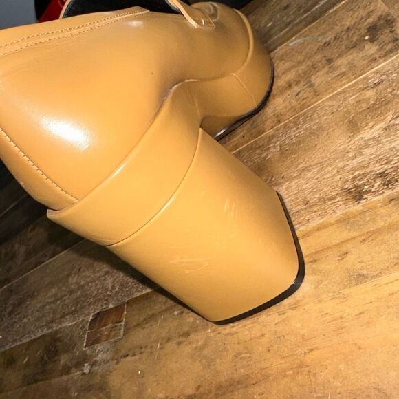 Versace Logo Leather Brown Platform Pumps Size 9.5 - Picture 6 of 7